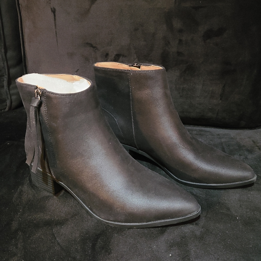 Journee booties